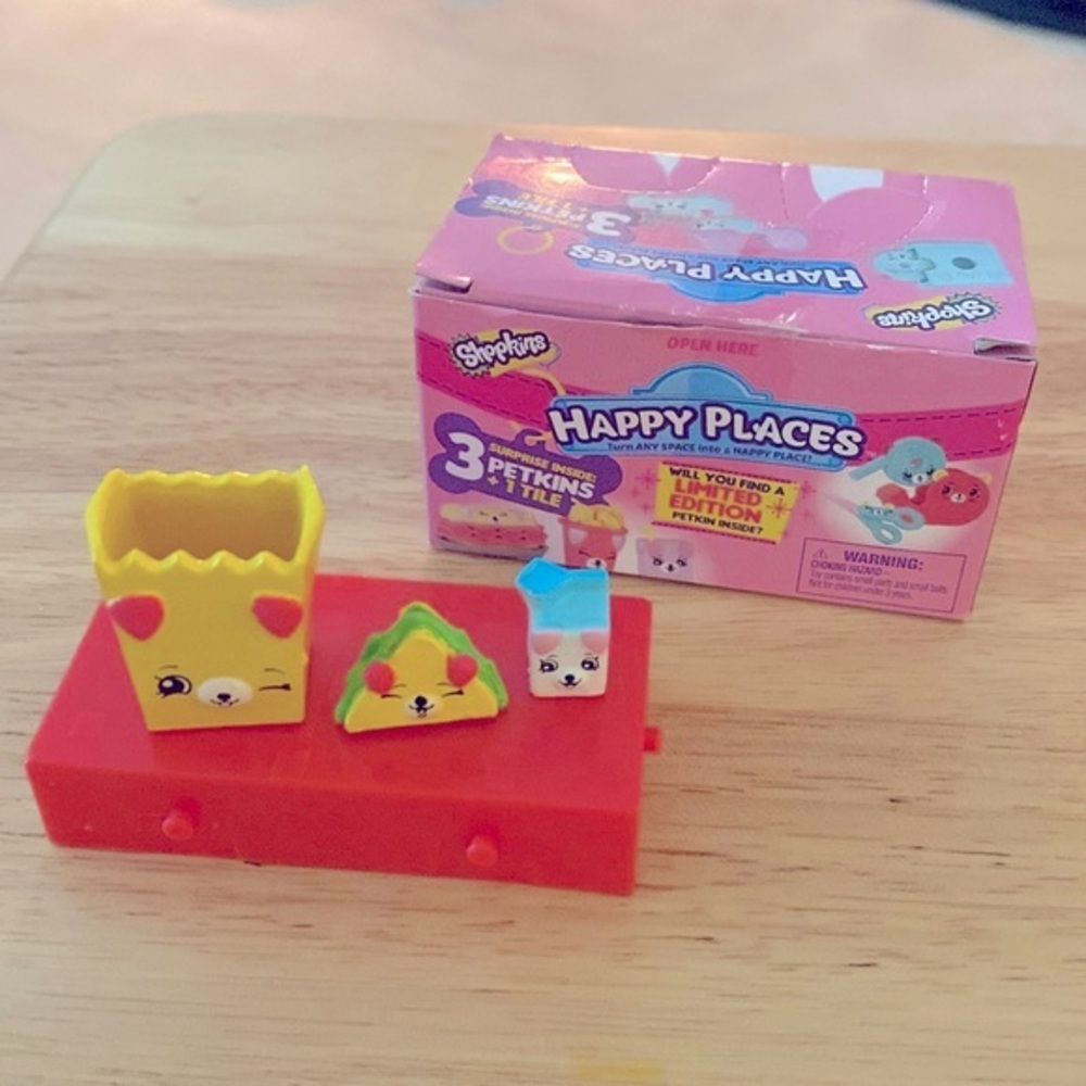 Shopkins Happy Places -3 Petkins and Tile